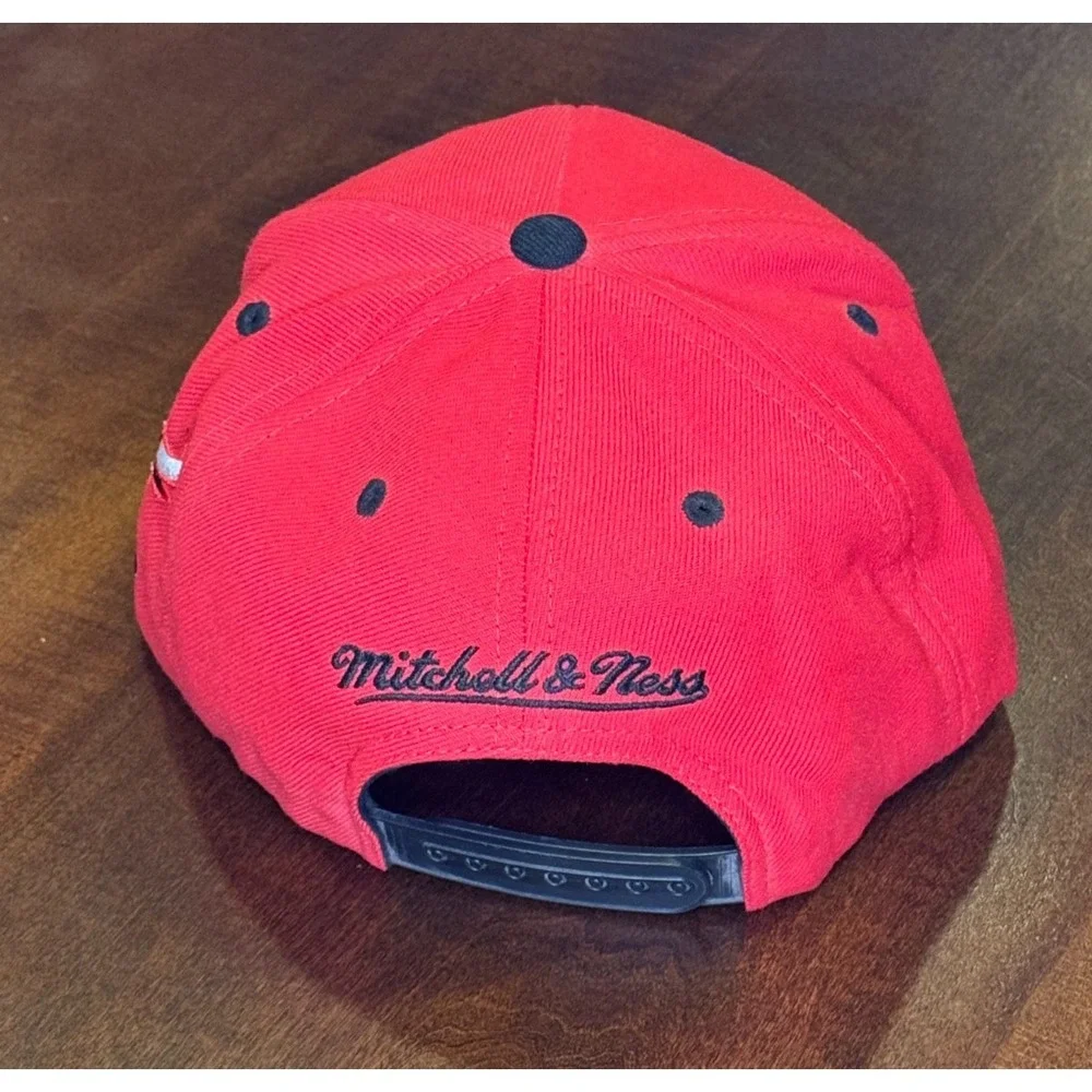 Mitchell & Ness Chicago Bulls Hardwood Classics Script Snapback OSFA